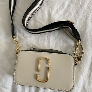 Marc Jacobs Snapshot Leather Crossbody Bag